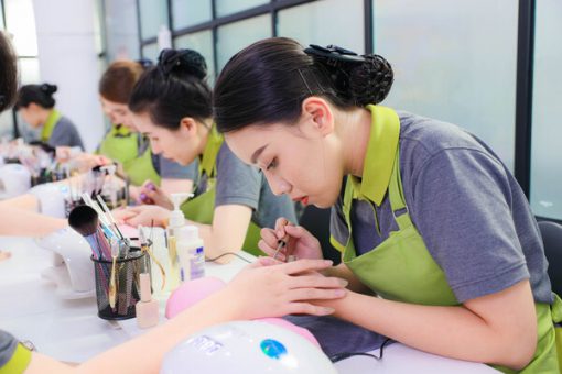Gói khóa học làm móng cơ bản dành cho người mới bắt đầu