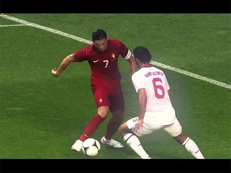 Mẹo kỹ thuật bóng đá của Ronaldo: Từ Elastico đến Knuckleball - Espanyol Việt Nam