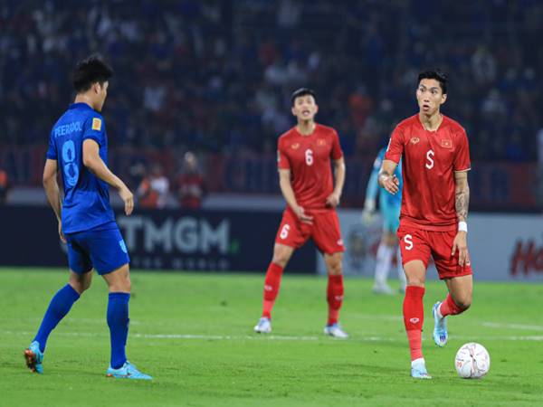 Kỹ thuật đảo chữ V trong bóng đá